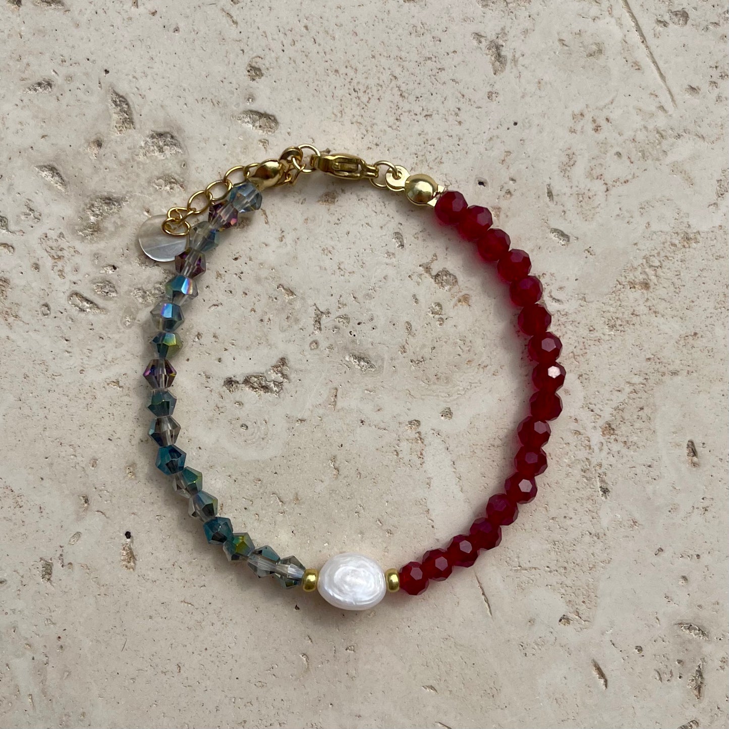 BRACELET UNIQUE ROUGE ET BLEU - PRODUIT