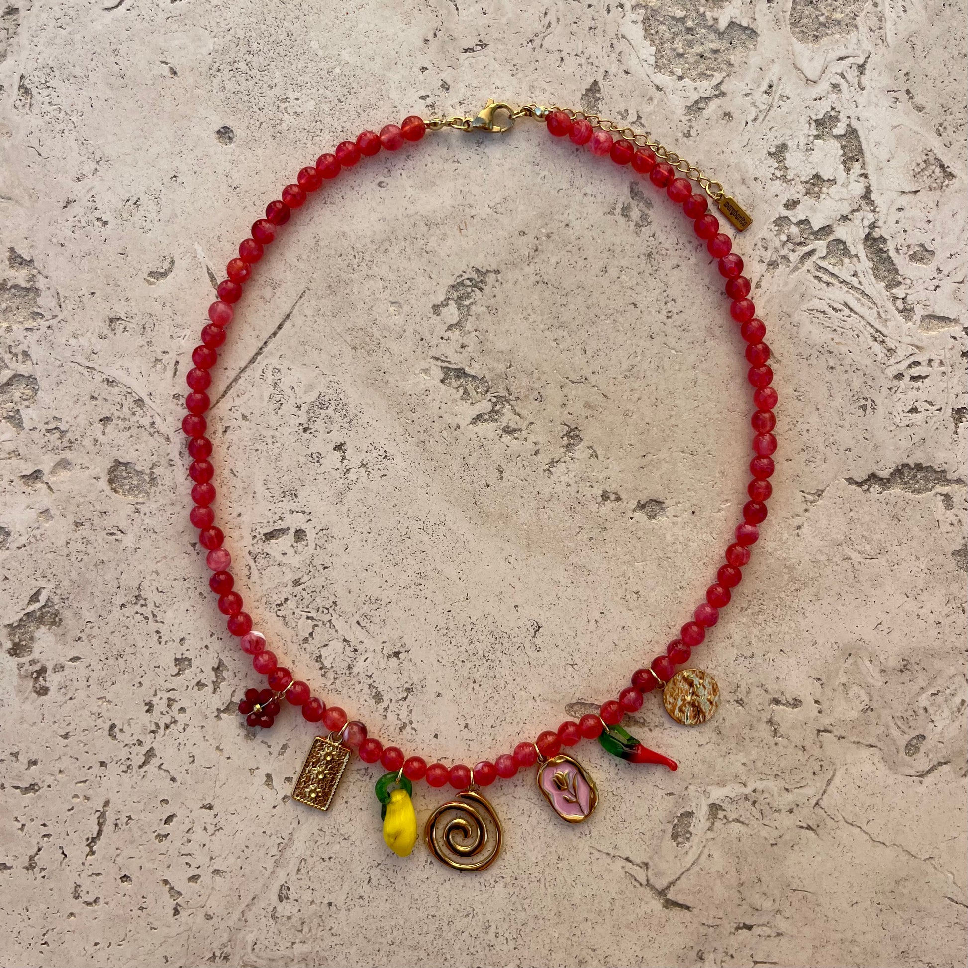 COLLIER CHARME ROSE - PRODUIT