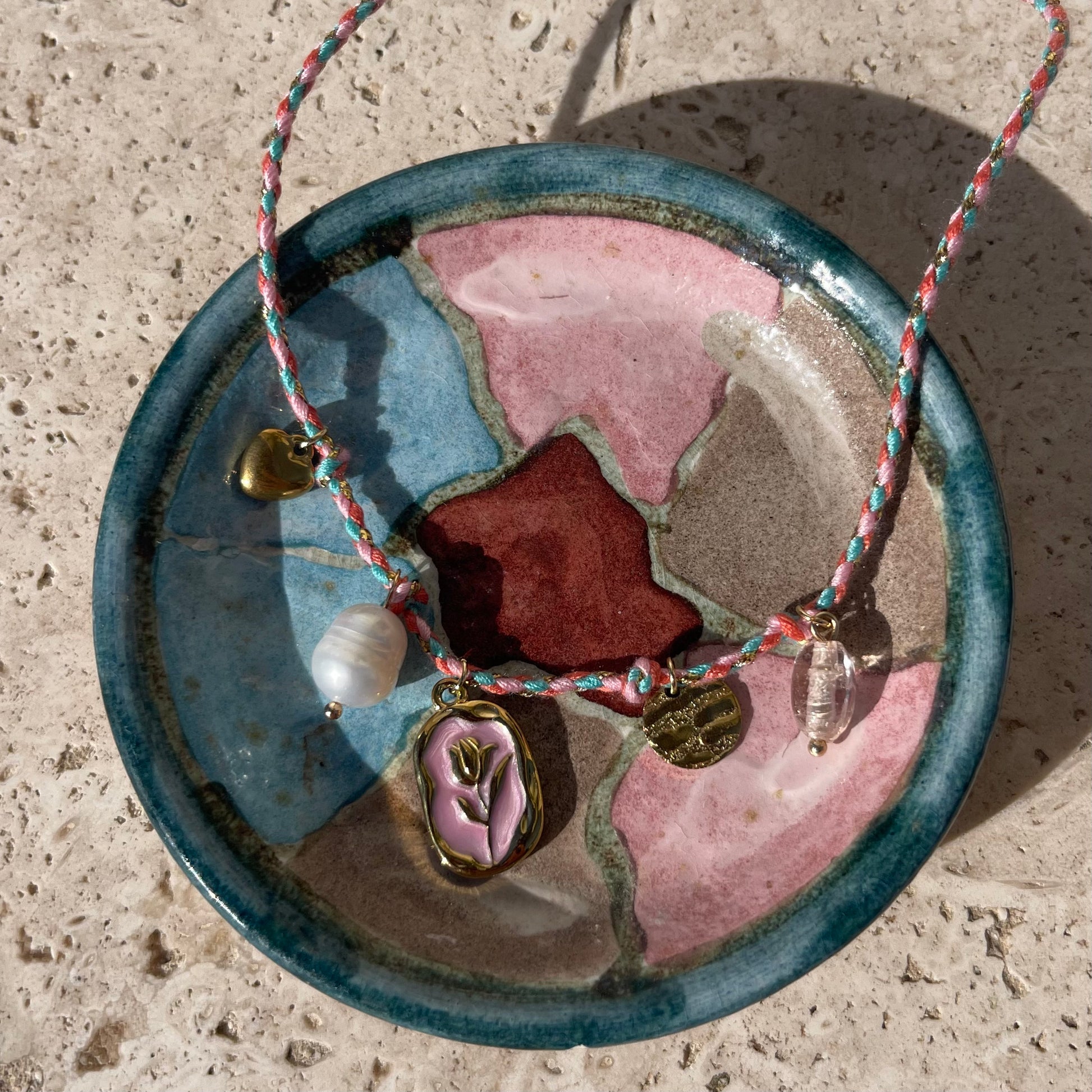 COLLIER MÉLI-MÉLO BLEU ET ROSE - COUPELLE