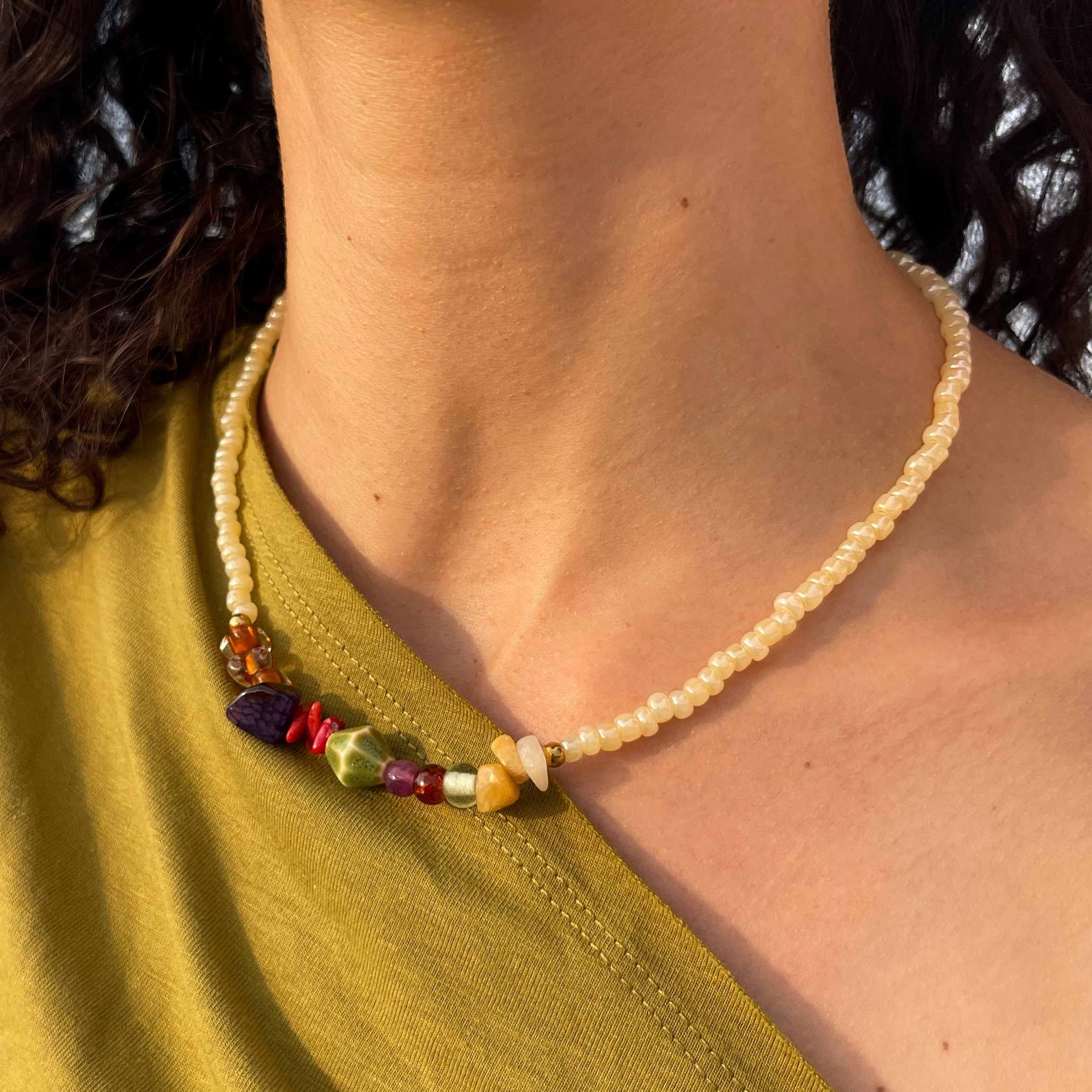 COLLIER PEDAÇO BEIGE - GALERIE 01