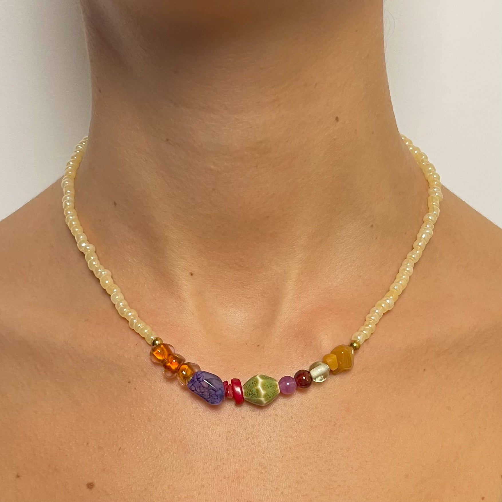 COLLIER PEDAÇO BEIGE - STUDIO